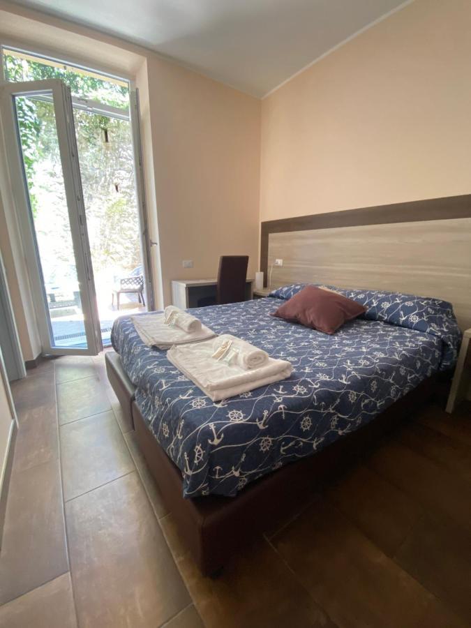 Hotel Good Night Moon La Spezia Exterior foto