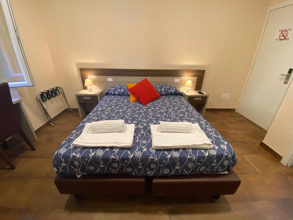 Hotel Good Night Moon La Spezia Exterior foto